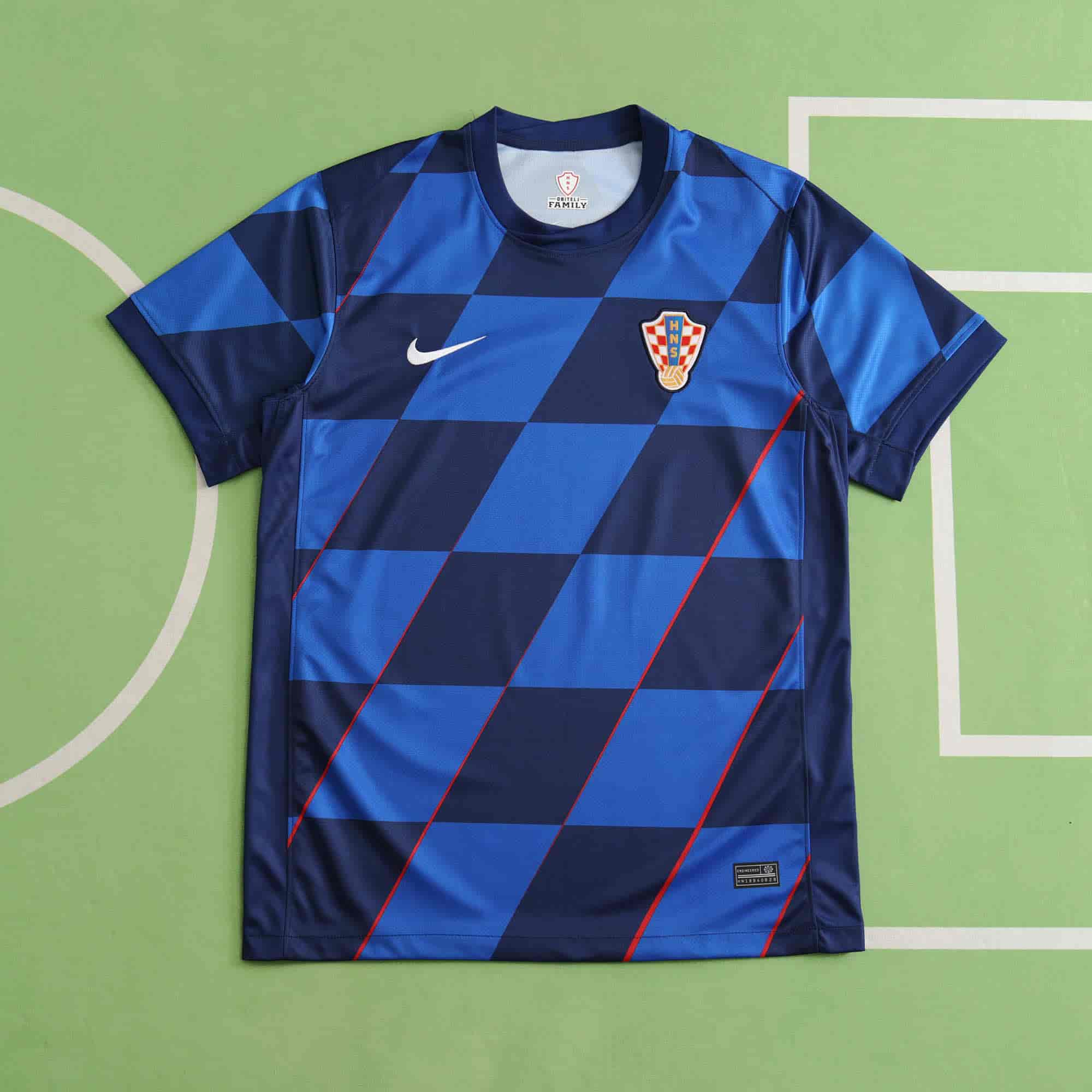 Croatia 24-25 Away