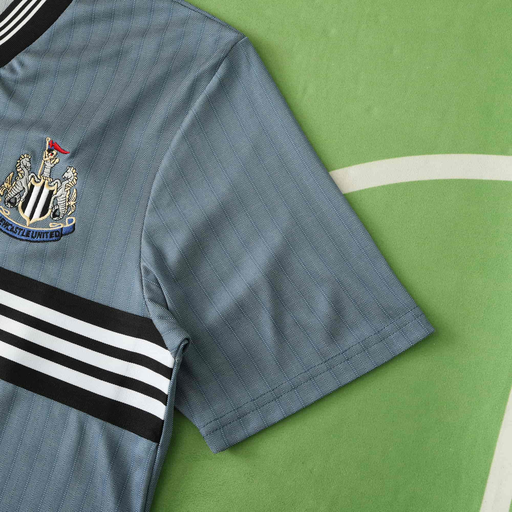 Newcastle United 95-96 Away Retro