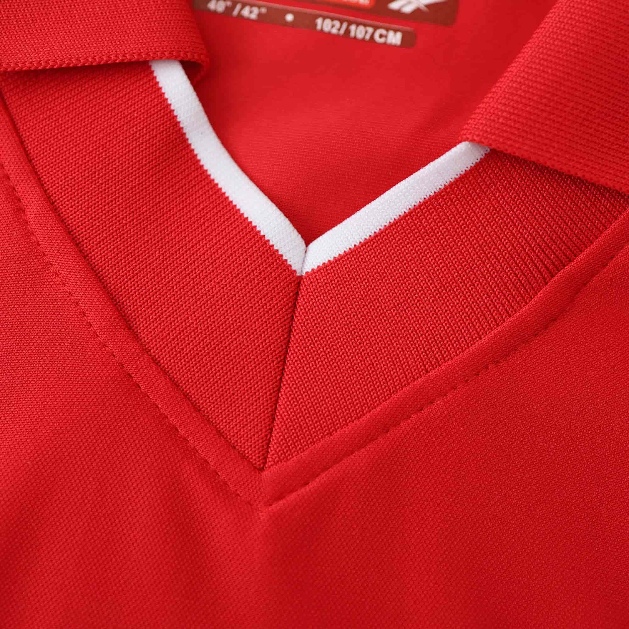 Liverpool 00-01 Home Retro