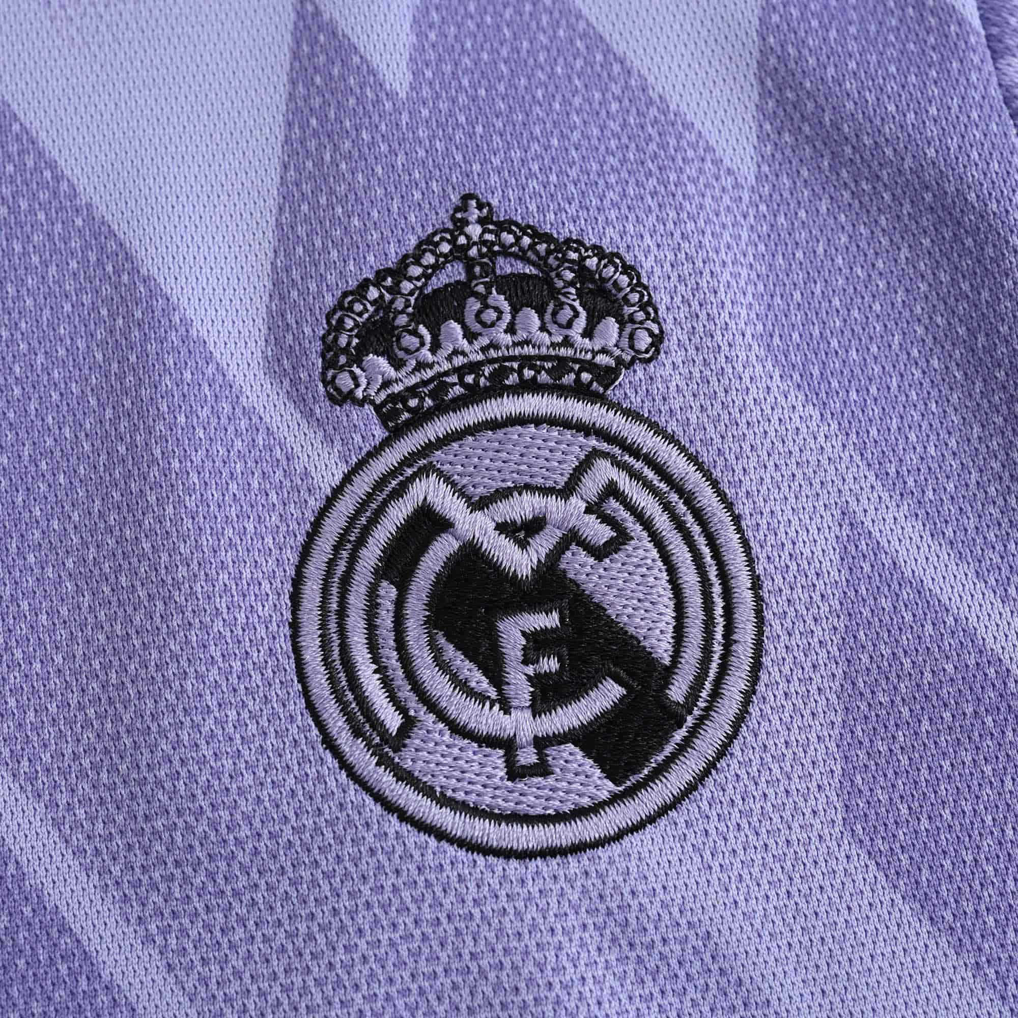 Real Madrid 22-23 Away