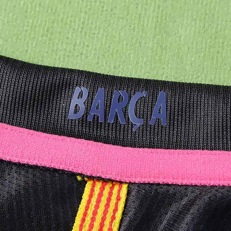 FC Barcelona 16-17 Away Retro