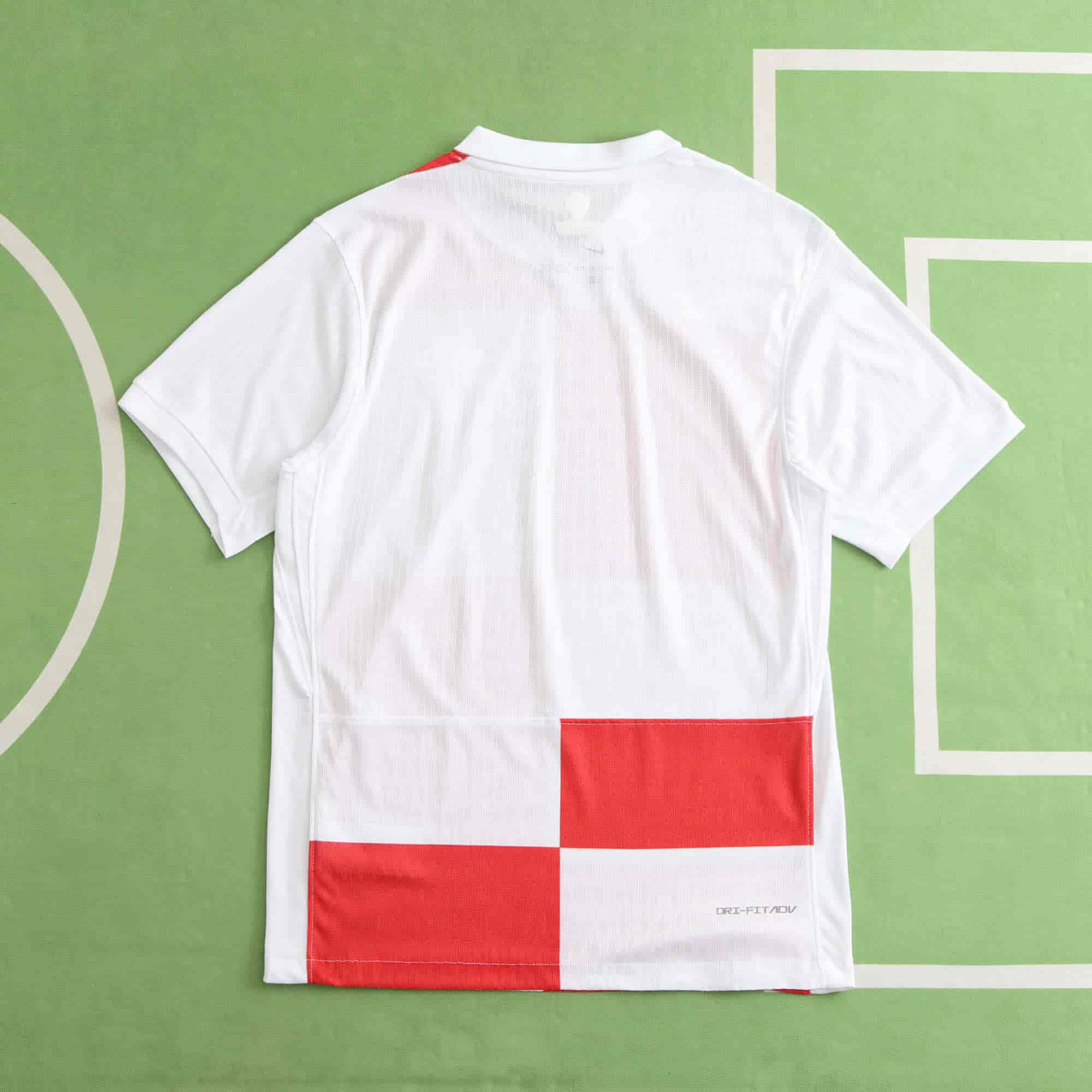 Croatia 24-25 Home