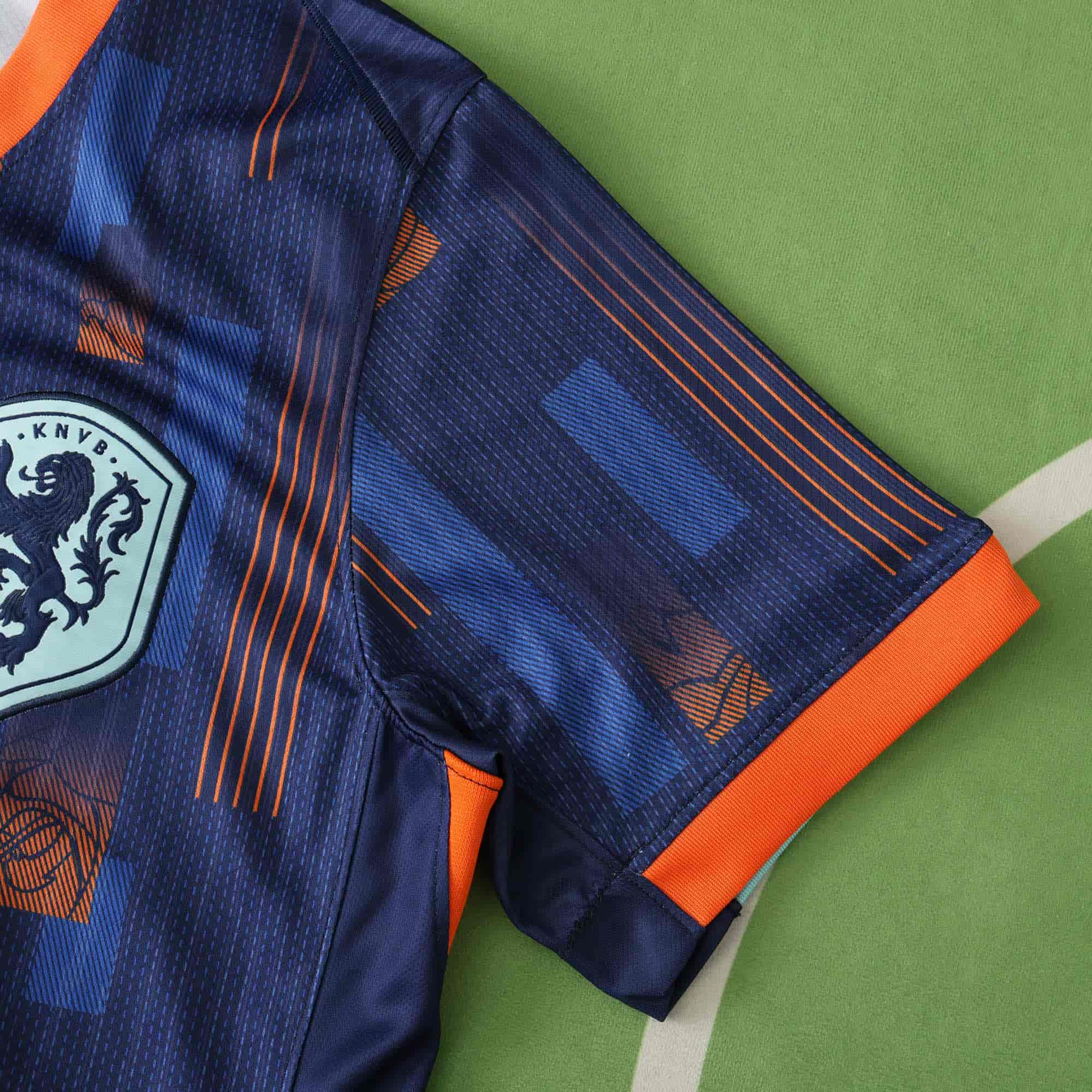 Netherlands 24-25 Away