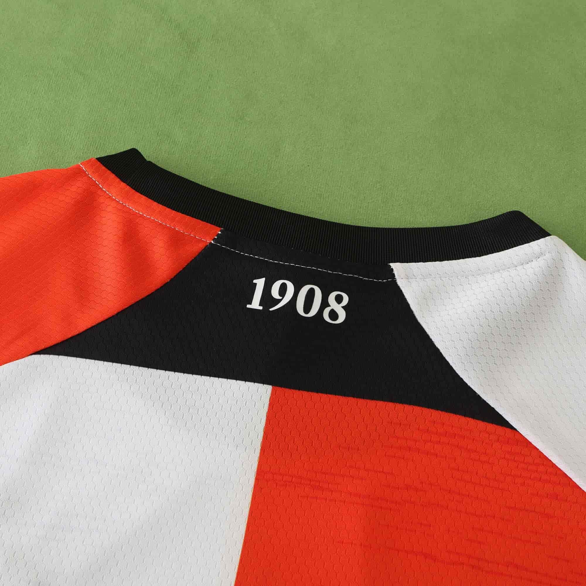 Feyenoord 24-25 Home