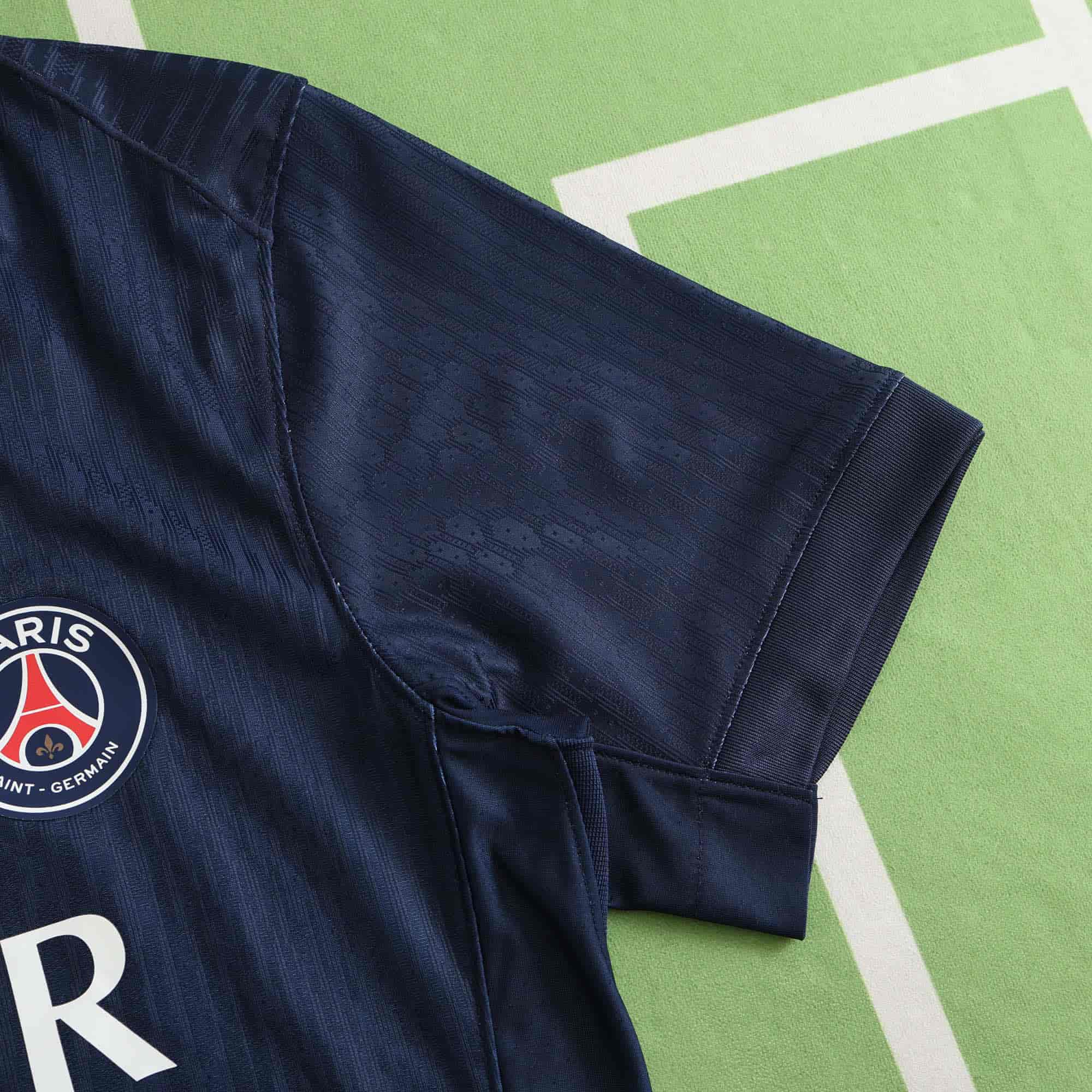 Paris Saint-Germain 24-25 Home