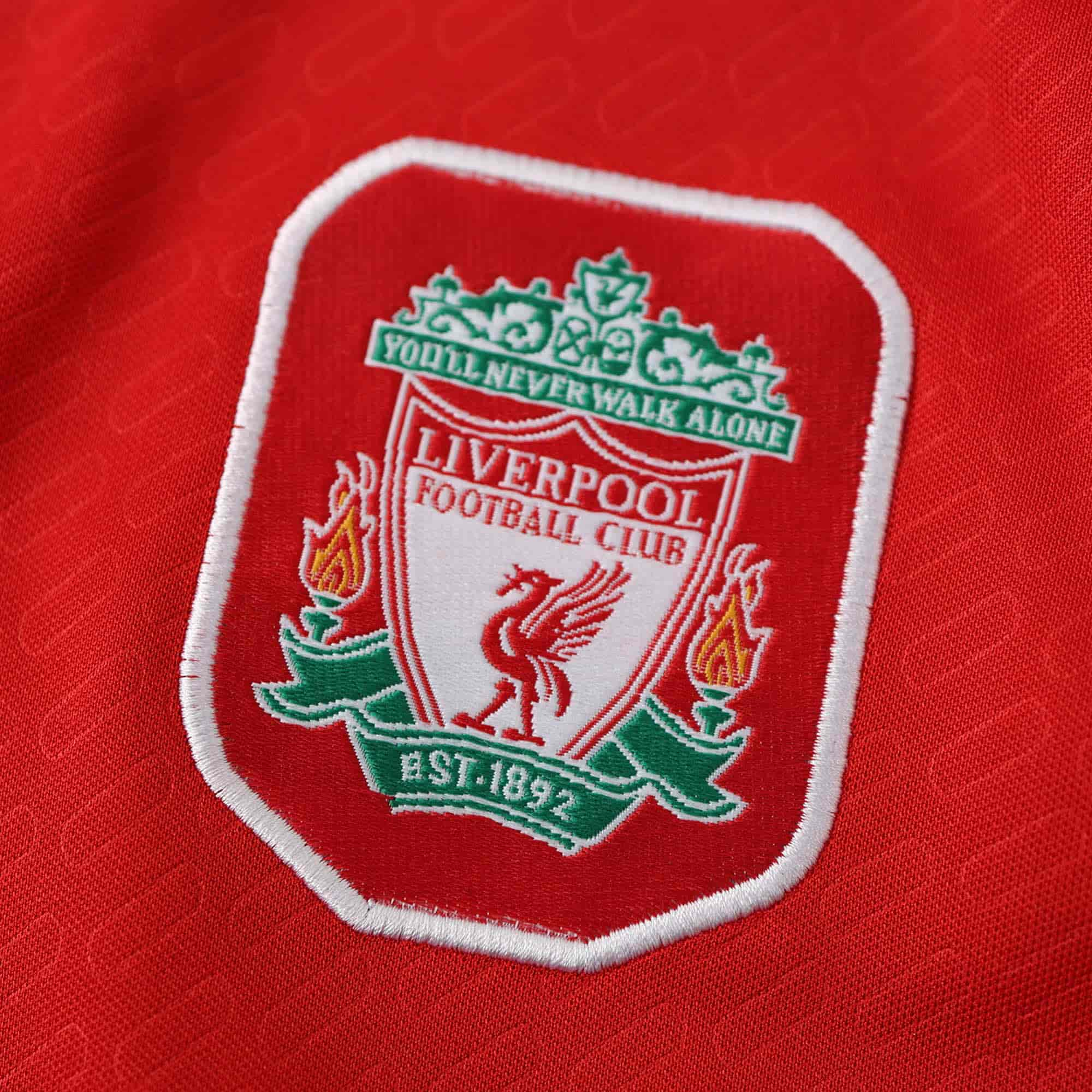 Liverpool 04-05 Home Retro