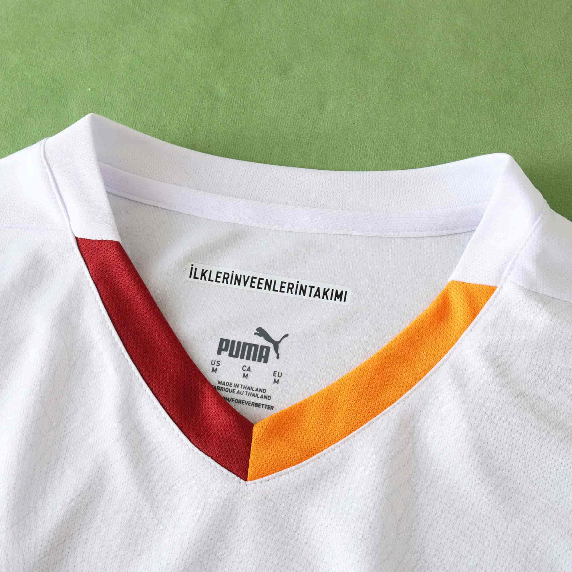 Galatasaray 24-25 Away