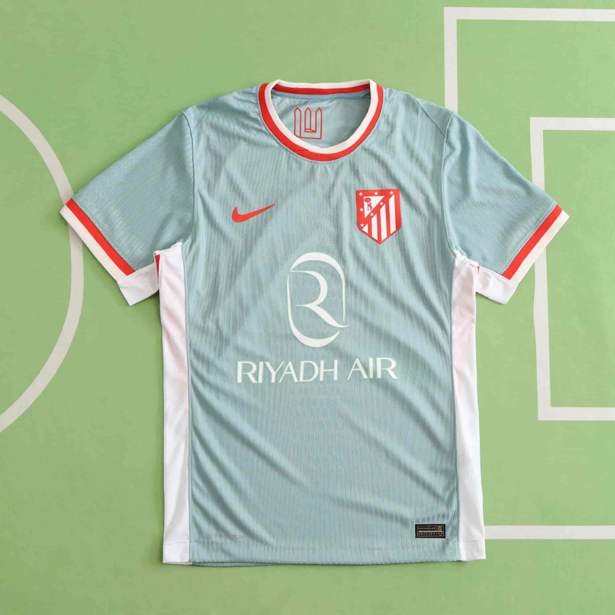 Atlético de Madrid 24-25 Away